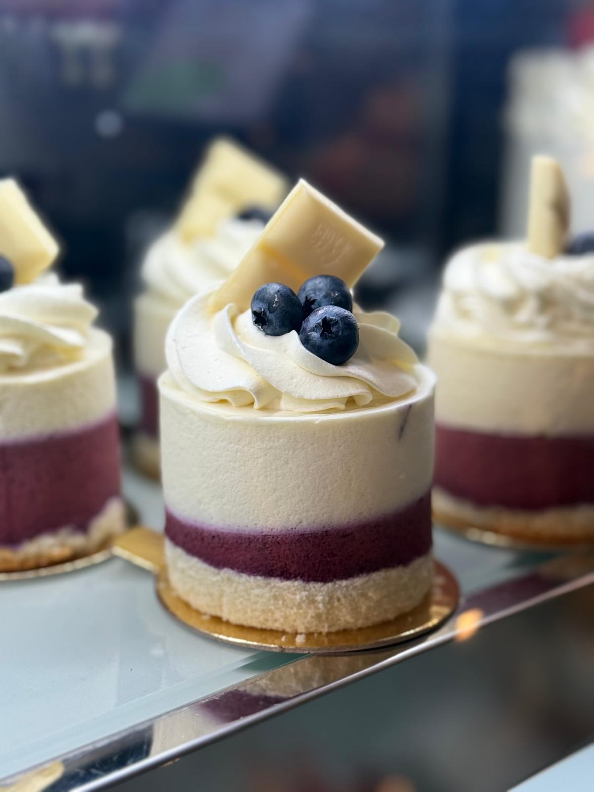 Blåbärsvit choklad